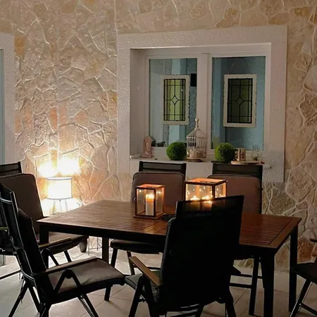 Pinia - Crowonder Luxury Rent * Vir