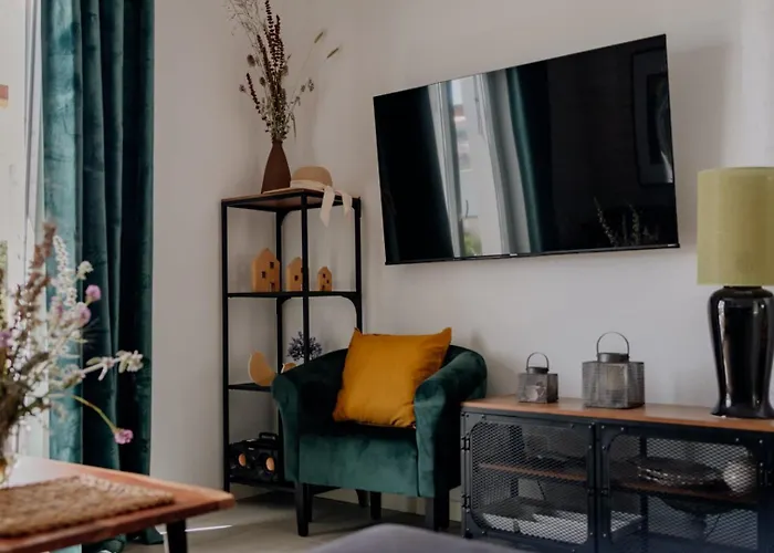 Villa Pinia - Crowonder Luxury Rent Vir