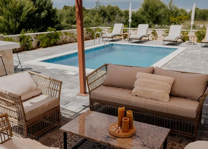 Pinia - Crowonder Luxury Rent Вилла *