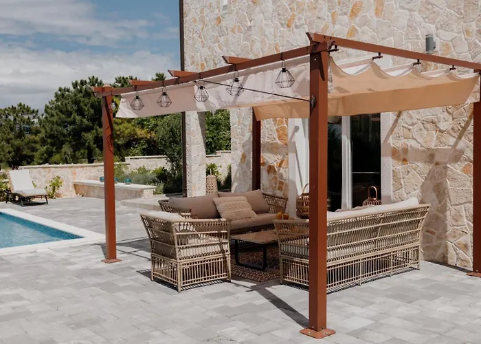 Pinia - Crowonder Luxury Rent Vir